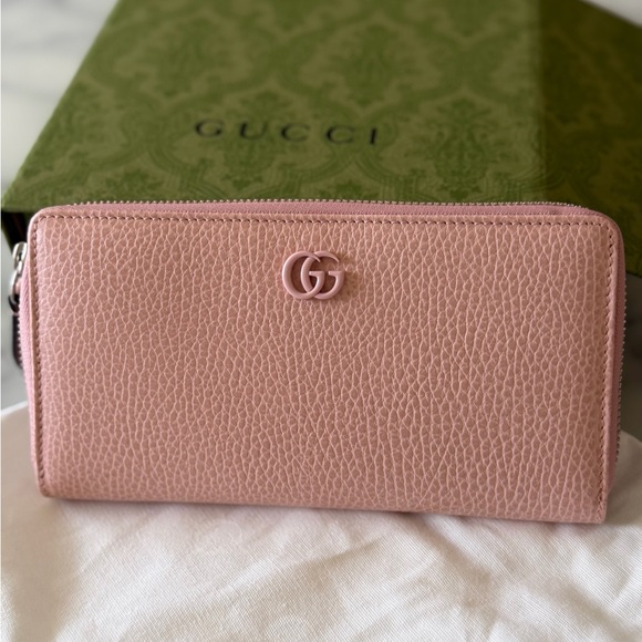 Gucci Handbags - Gucci Pink Leather Wallet